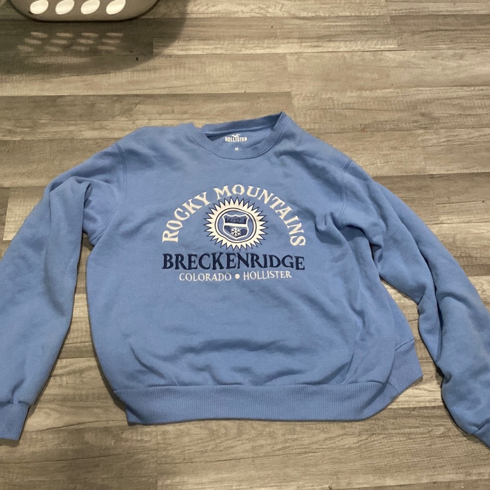 Crew neck